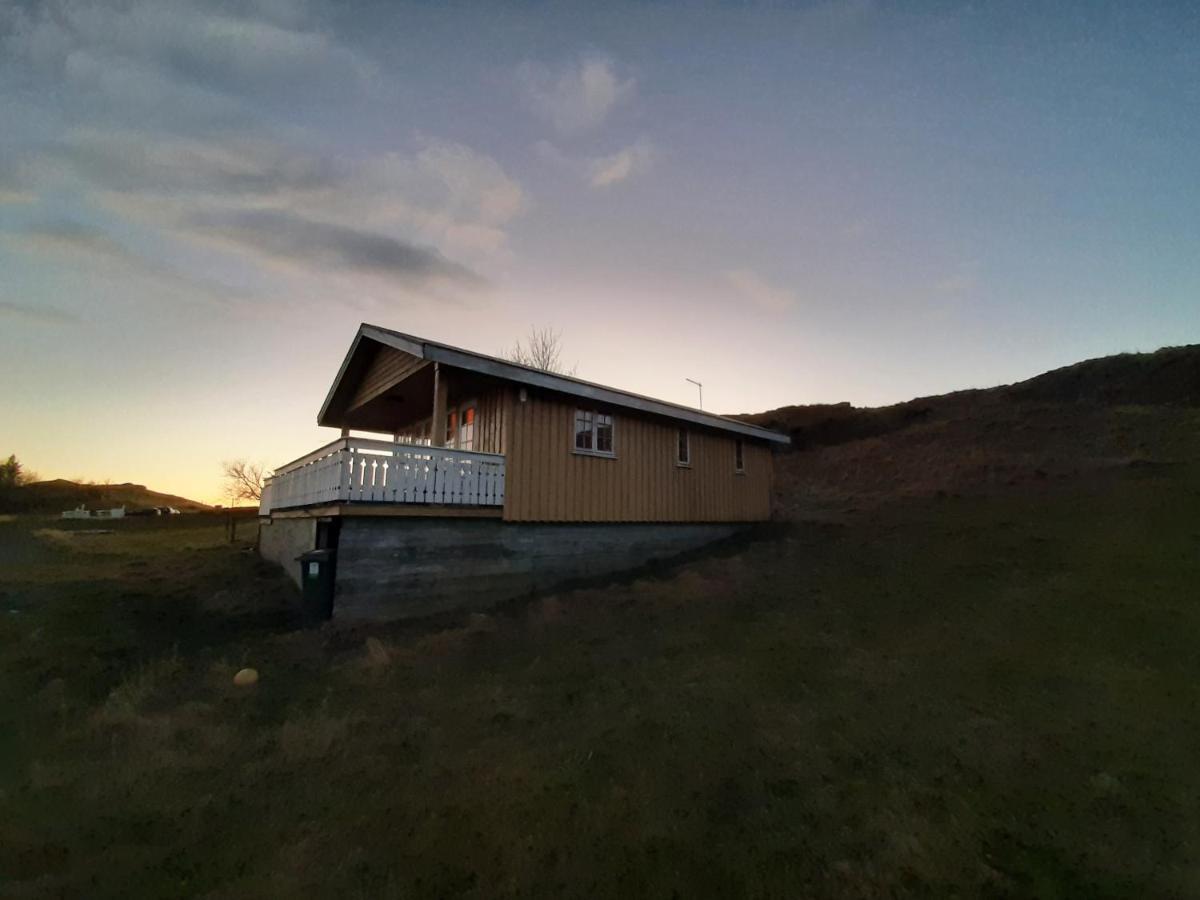 Guesthouse Hólmur Buitenkant foto