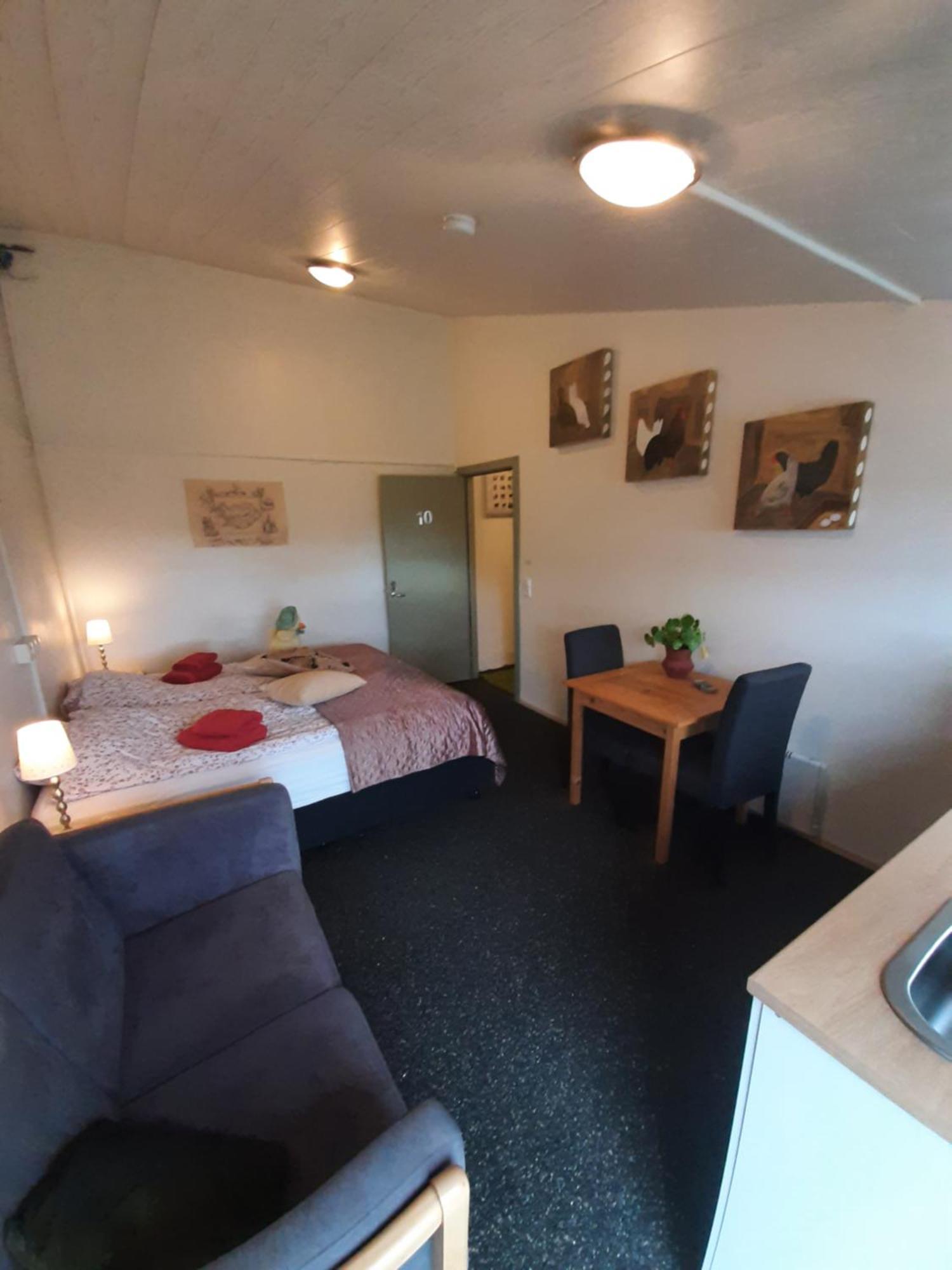 Guesthouse Hólmur Buitenkant foto