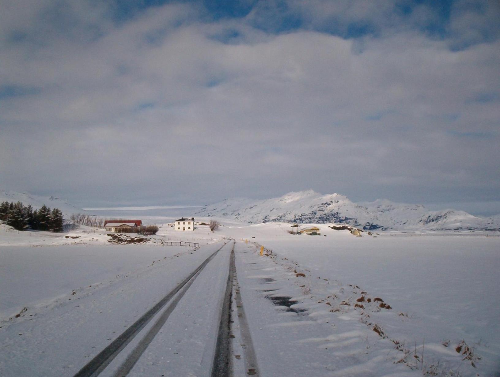 Guesthouse Hólmur Buitenkant foto